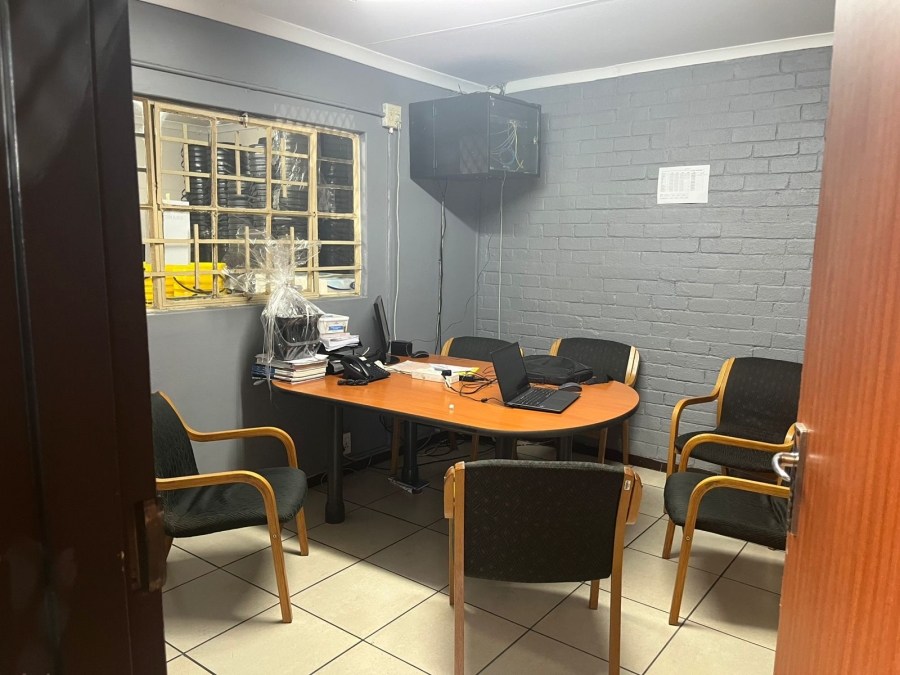 To Let commercial Property for Rent in Oos Einde Free State